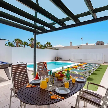 ヴィラ Indigo By *